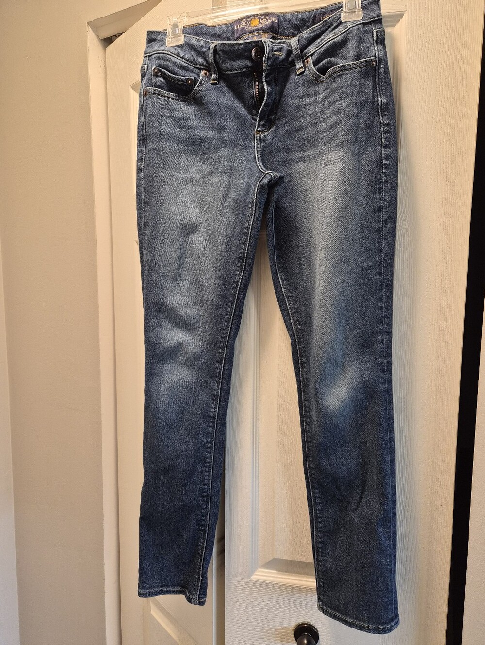 Lucky Brand Women’s Medium Wash Skinny Jeans